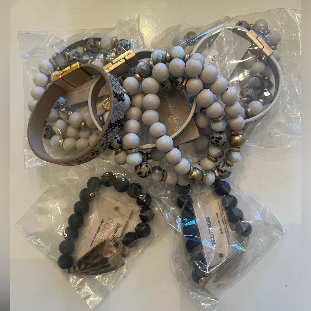 Bundle of Beaded Bracelets NEW ✨